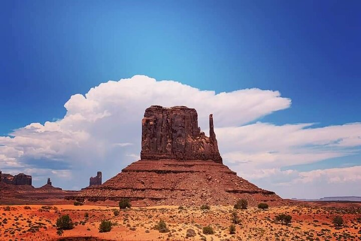 2.5 Hours Monument Valley Historical Sightseeing Tour by Jeep - Photo 1 of 8